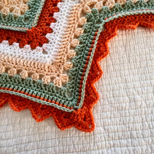 Load image into Gallery viewer, 6-Day Ridgy Didge Superstar Blanket and Baby Pumpkin Hat Bundle