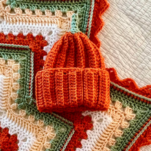 Load image into Gallery viewer, Easy Crochet Pumpkin Hat Pattern for Babies - By Betty McKnit