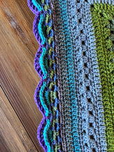 Load image into Gallery viewer, 6-Day Great Granny Blanket Crochet Pattern by Betty McKnit
