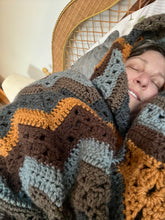 Load image into Gallery viewer, 6-Day Man Blanket - Crochet Pattern by Betty McKnit