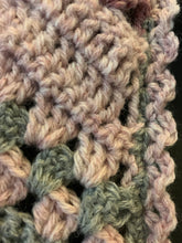 Load image into Gallery viewer, 6-Day Sweetheart Blanket Crochet Pattern by Betty McKnit