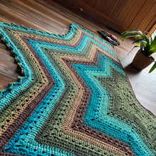 Load image into Gallery viewer, 6-Day Star Shawl Crochet Pattern by Betty McKnit