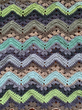 Load image into Gallery viewer, Betty's Lazy Mixer - Crochet Pattern by Betty McKnit