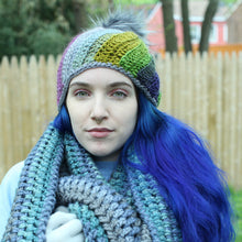 Load image into Gallery viewer, The Swirly Version - A Crochet Pattern by Betty McKnit