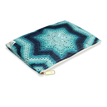 Load image into Gallery viewer, Juniper Moon Farm 6-Day Star Blanket Zipper Pouch
