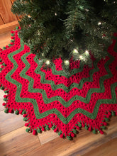 Load image into Gallery viewer, 6-Day Star Crochet Holiday Tree Skirt Bundle
