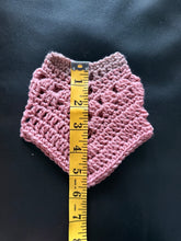 Load image into Gallery viewer, How to Swatch for the 6-Day Star Poncho - Crochet Pattern by Betty McKnit
