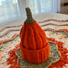 Load image into Gallery viewer, 6-Day Ridgy Didge Superstar Blanket and Baby Pumpkin Hat Bundle
