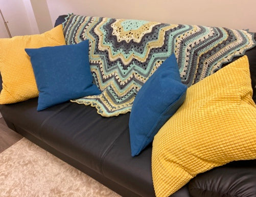 6-Day Superstar Blanket - Crochet Pattern by Betty McKnit
